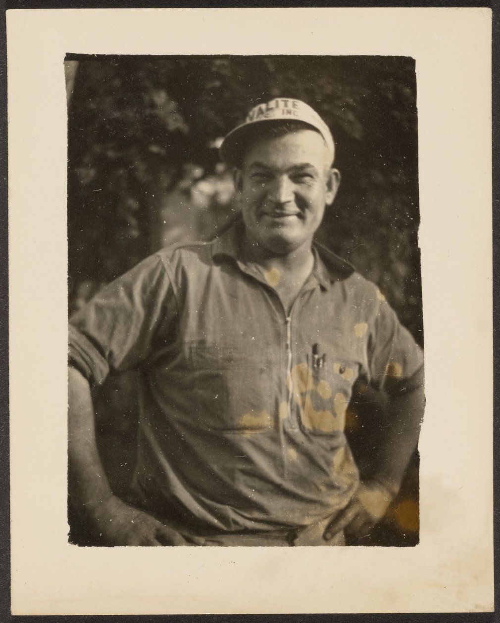 [Man i hatt från Valite Inc.] av Louis Fleckenstein
