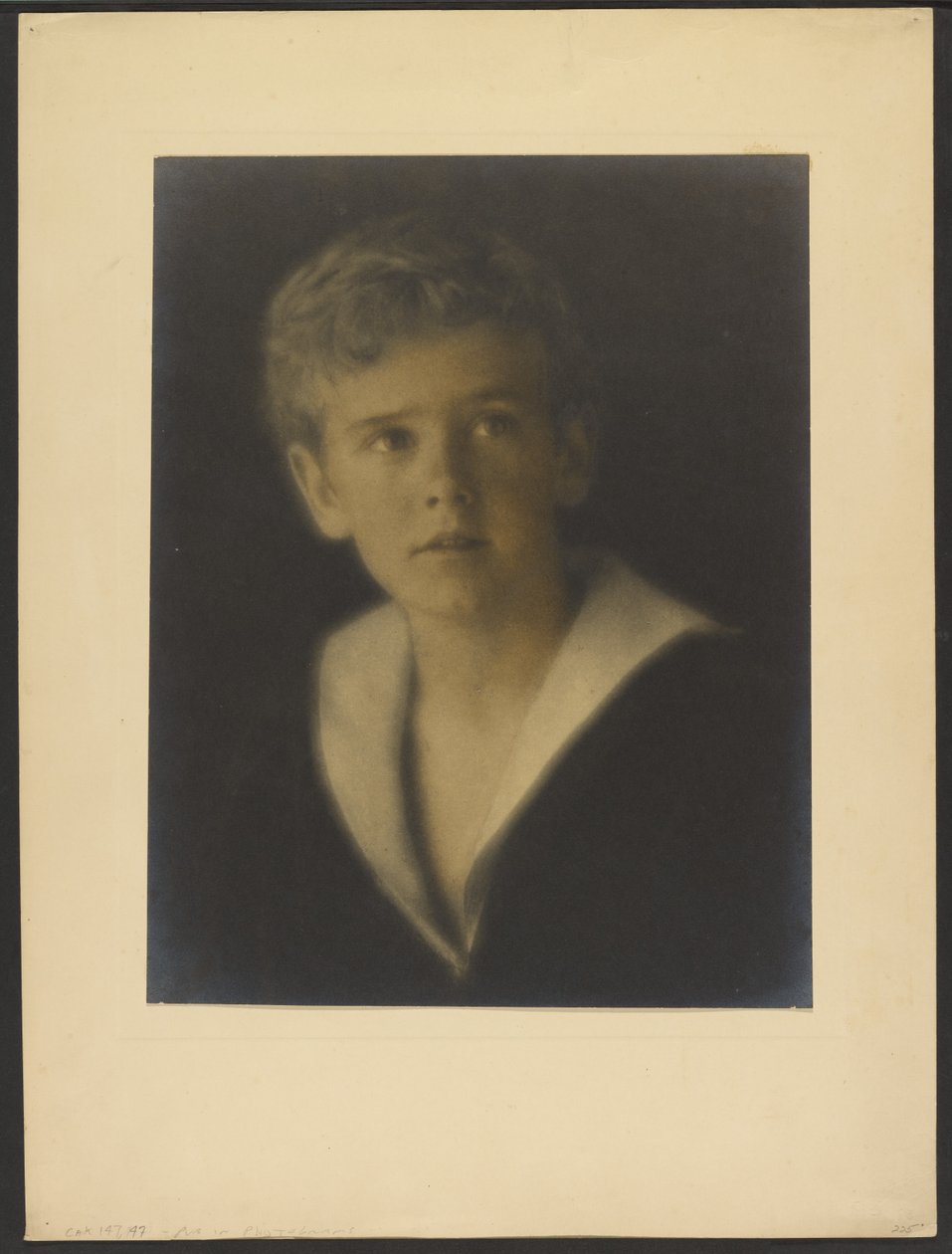 Rullkragen av Louis Fleckenstein