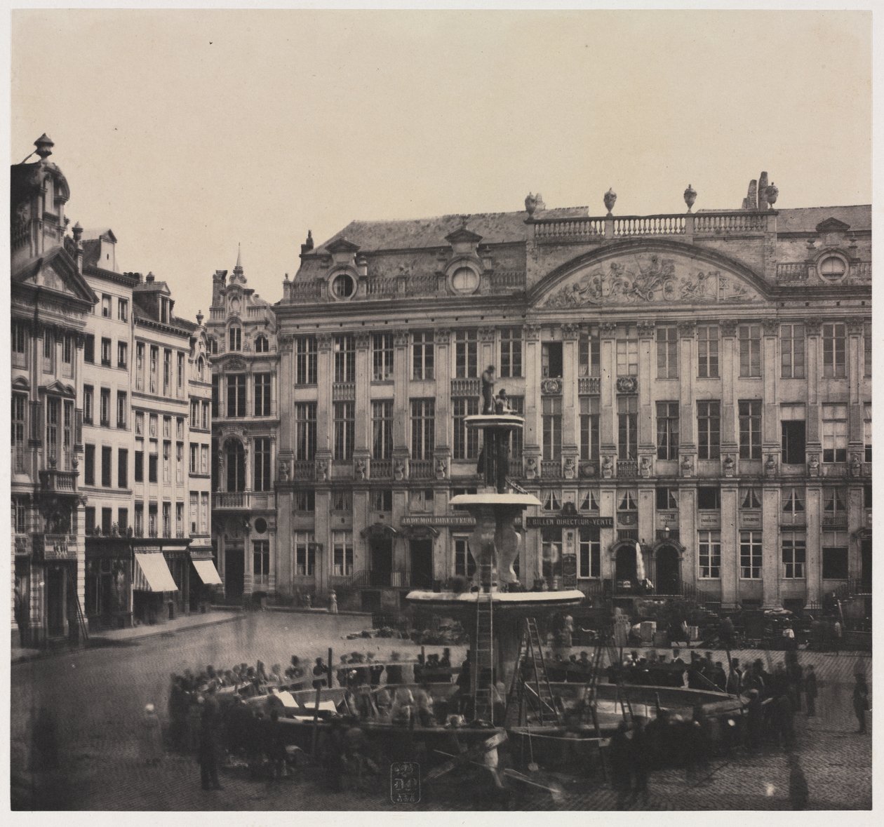 Utan titel (Konstruktion av minnesfontän) av Louis Pierre Theophile Dubois de Nehaut