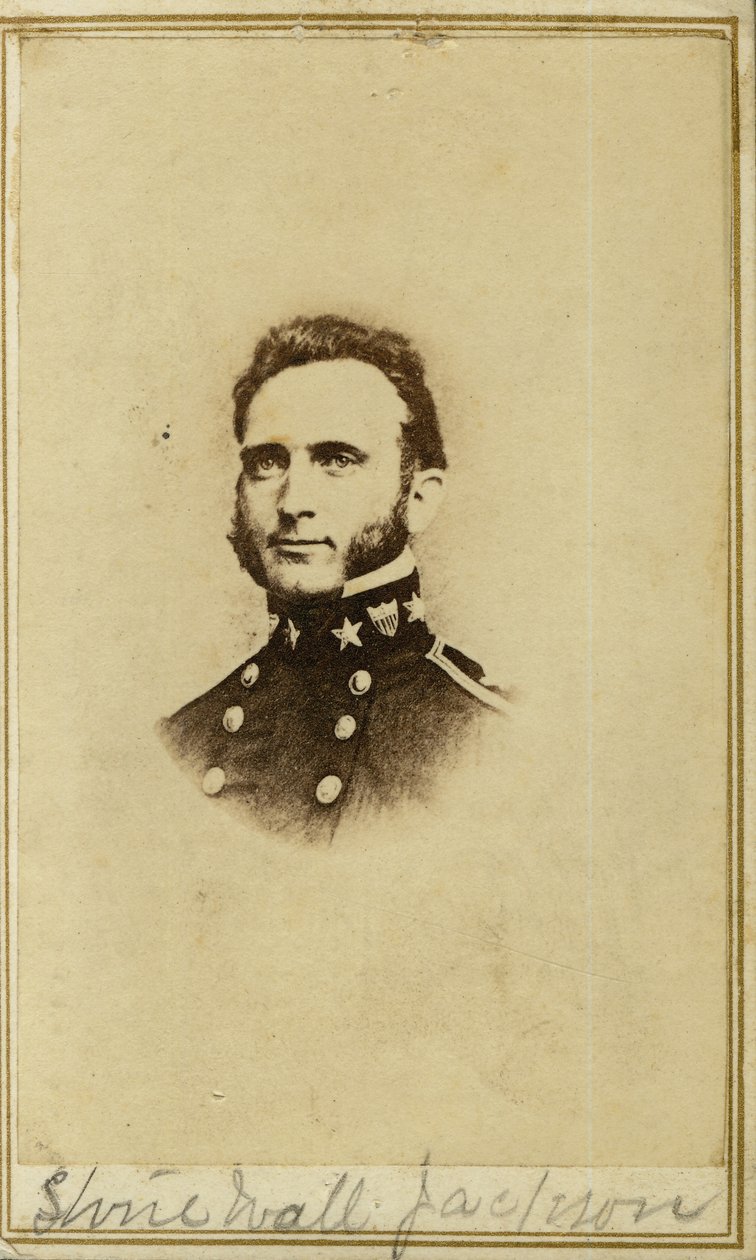 Bust portrait of a man in uniform. av Louisville Webster