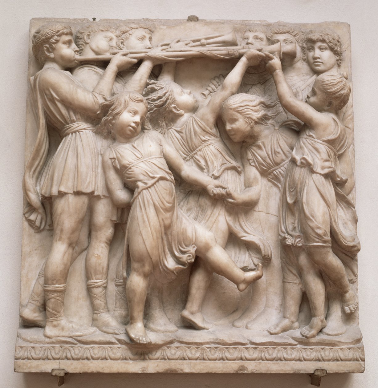 Trumpeterande änglar, relief från Cantoria, ca 1432-38 (marmor) av Luca Della Robbia