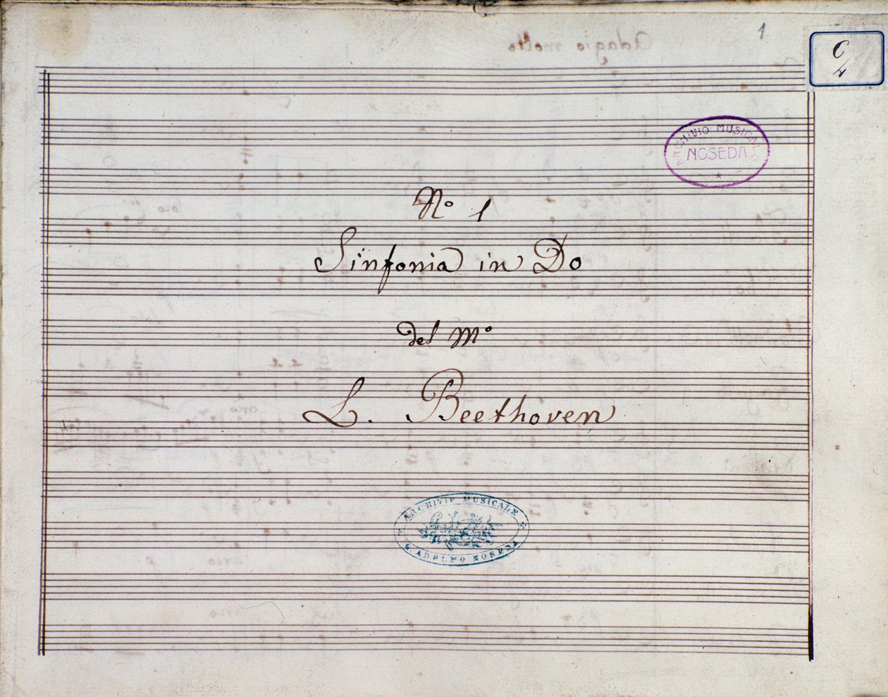 Första sidan av noterna till Symfoni nr 1 och C-dur opus 21, av Ludwig van Beethoven av Ludwig van Beethoven