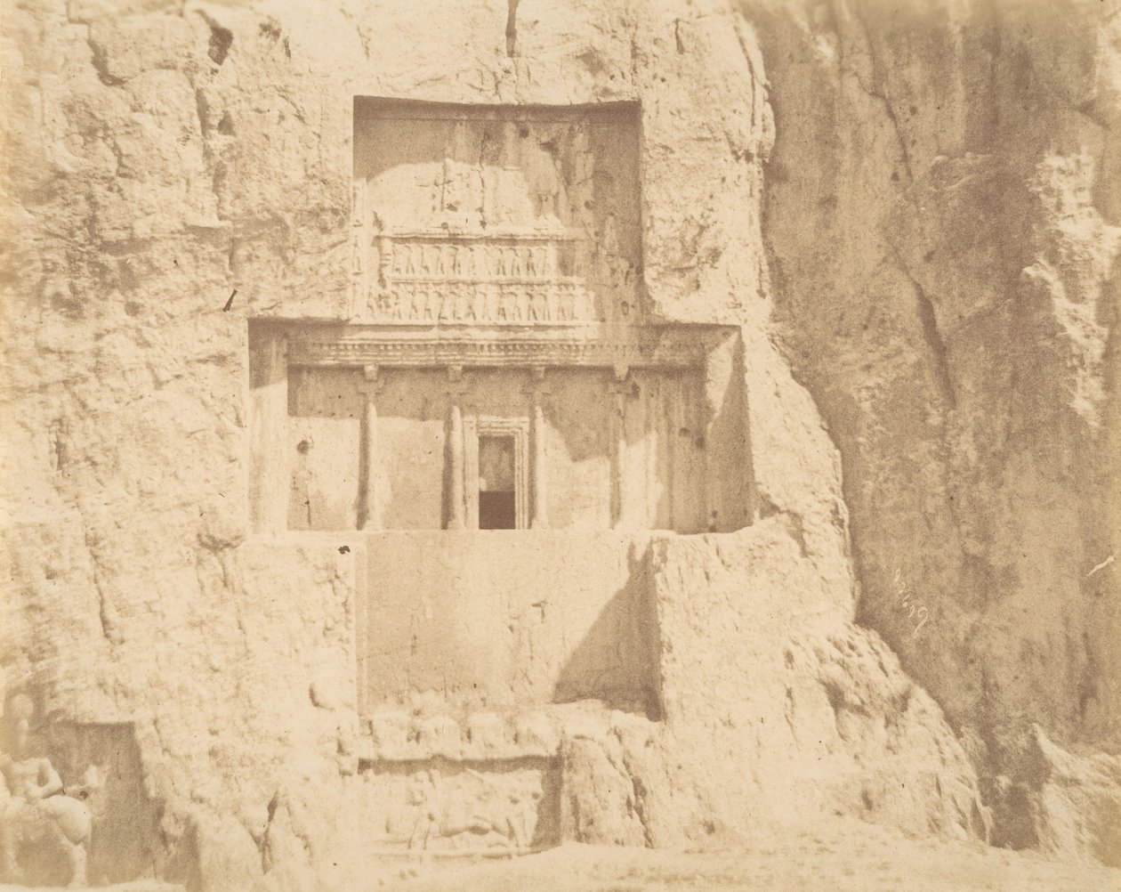 11 [Naksh-i Rustam], 1840-60-tal. av Luigi Pesce