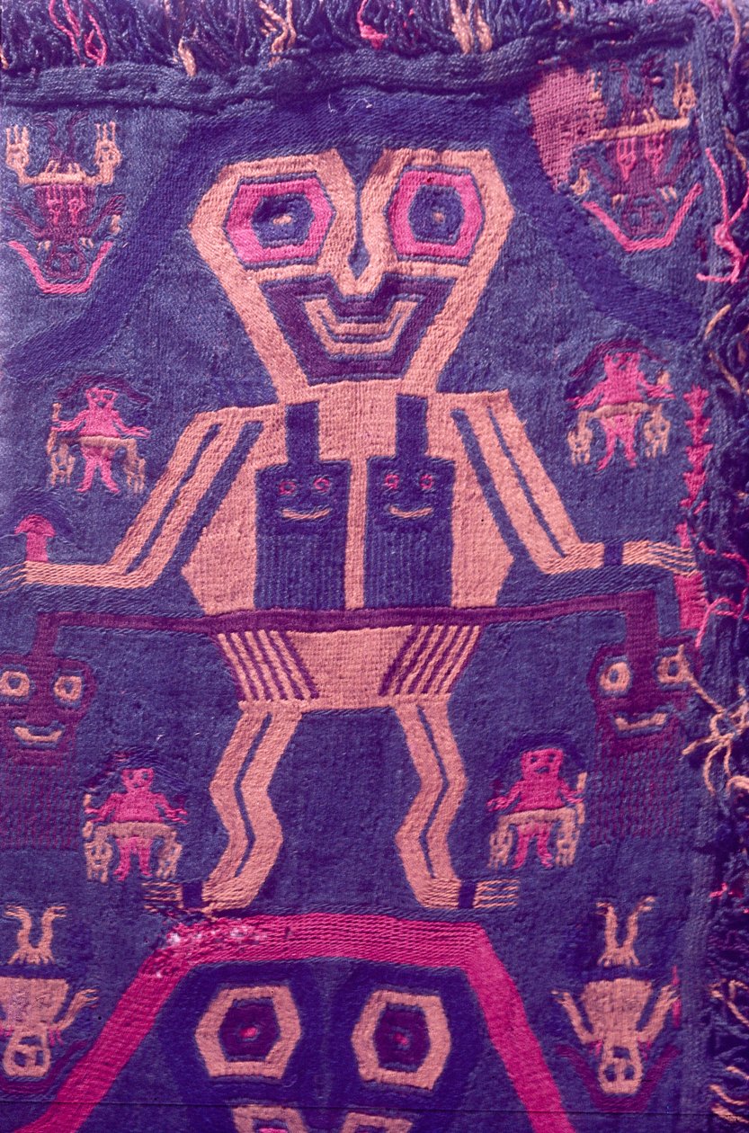 Textilier, Paracas Culture, Peru, 2015. av Luis Rosendo.