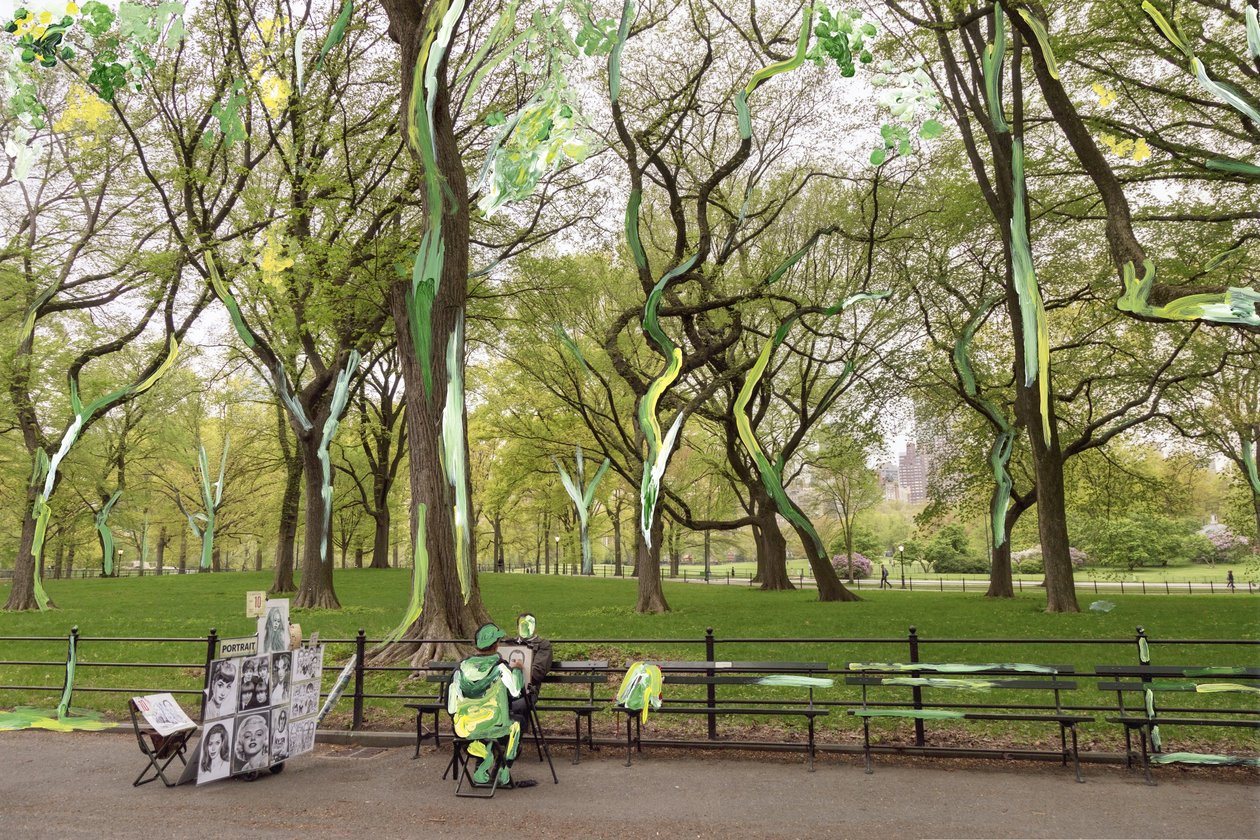 Central Park, 2019 (akrylfärg på arkivbeständigt pigmenttryck) av Madeleine Gross