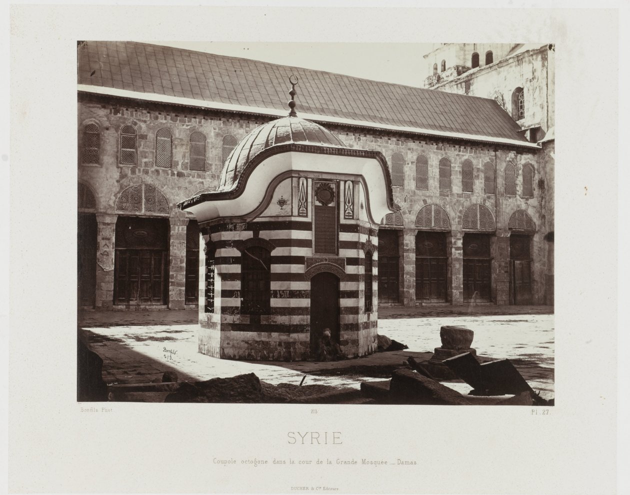 Visa på den achthoekige köpeln på den inre platsen för den stora Moskee i Damaskus (Syrien/Octagonal kupol på innergården till den stora moskén - Damaskus) Forntida arkitektur: Egypten, Grekland, Mindre Asien: Fotoalbum (serietitel) av Maison Bonfils