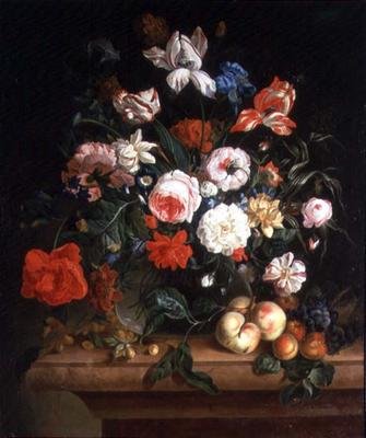 Stilleben, blommor och frukt av Maria Ivanovna Rokass Ouskaja