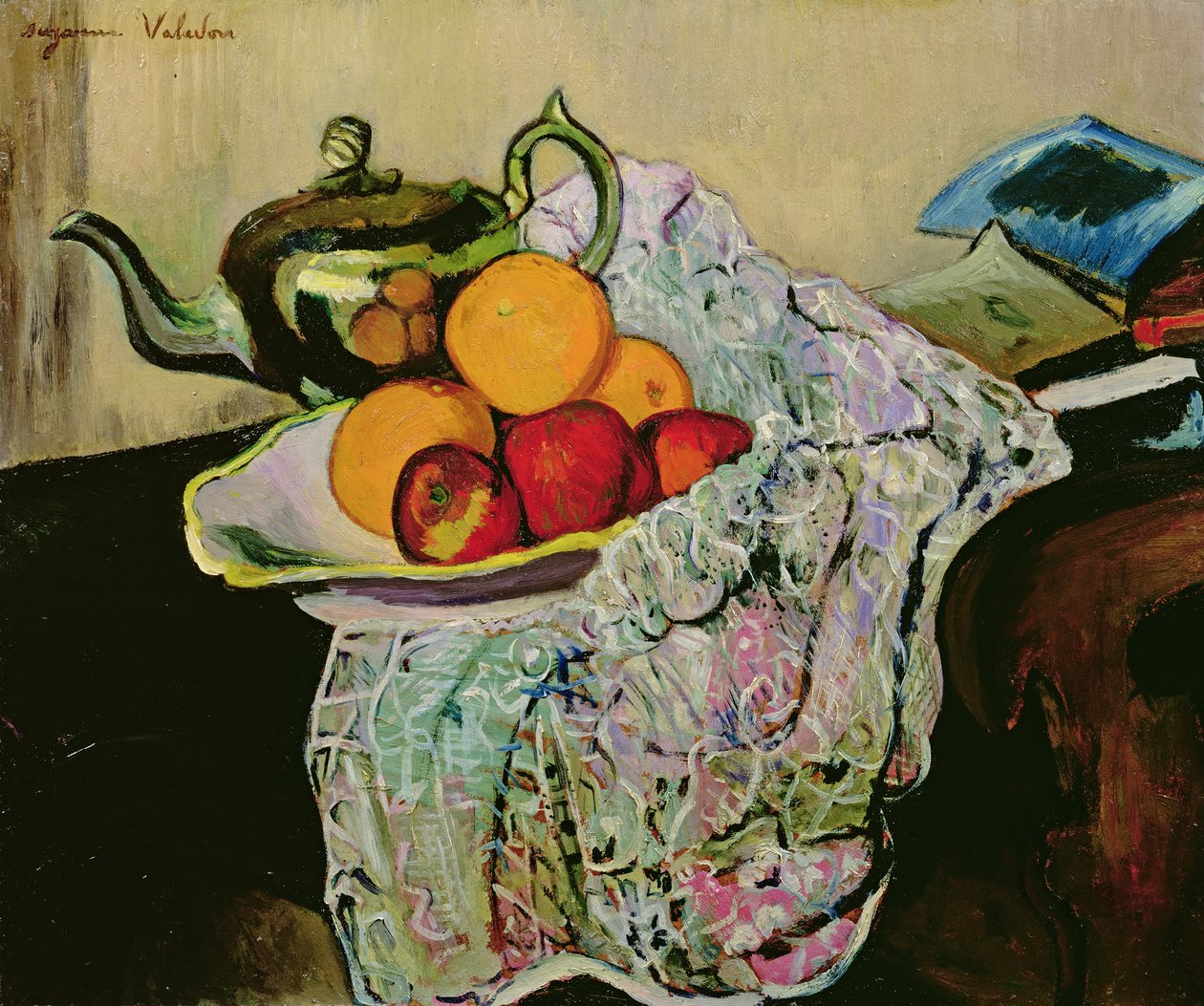 Stilleben med tekanna och frukt av Marie Clementine (Suzanne) Valadon