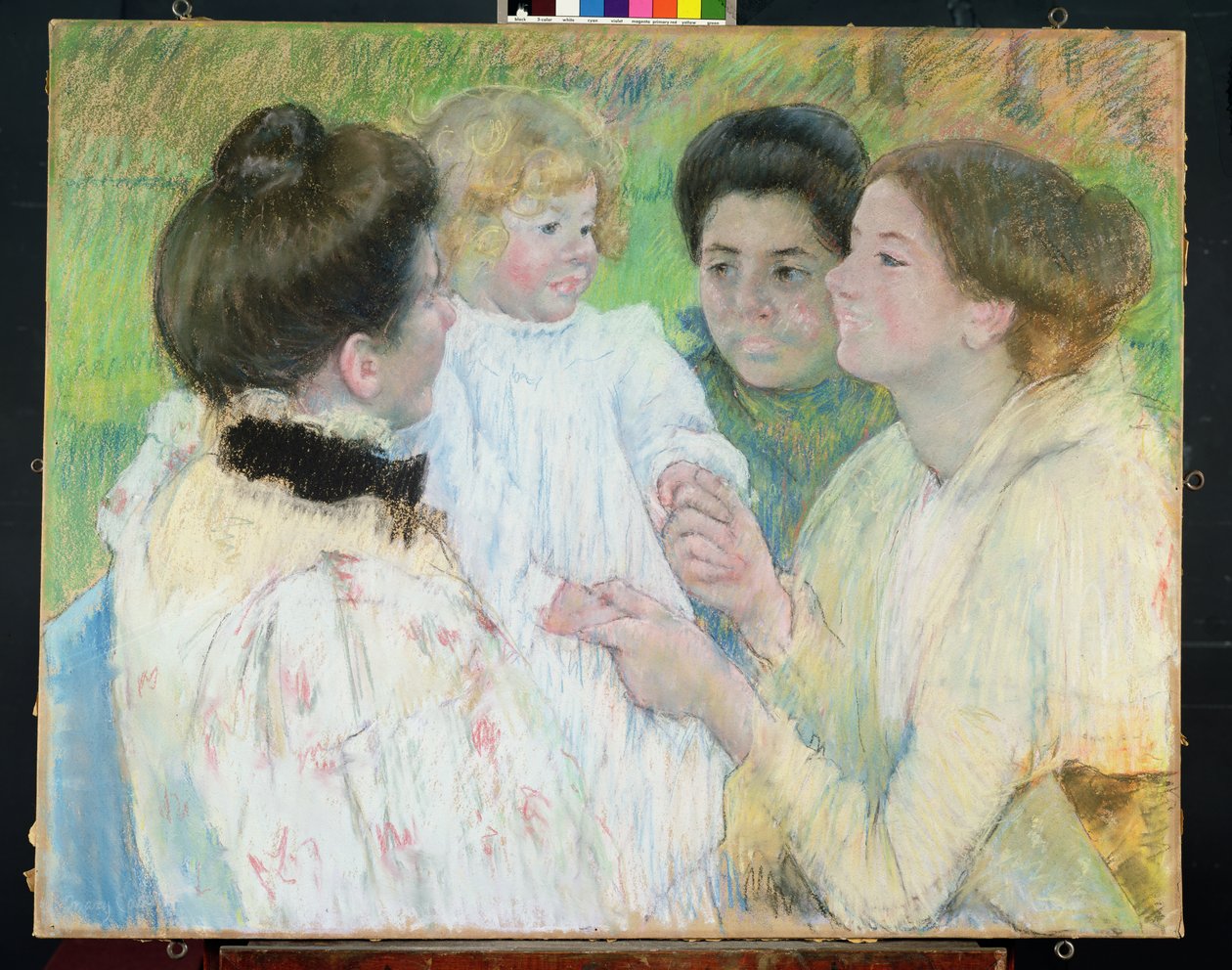 Kvinnor som beundrar ett barn, 1897 av Mary Cassatt