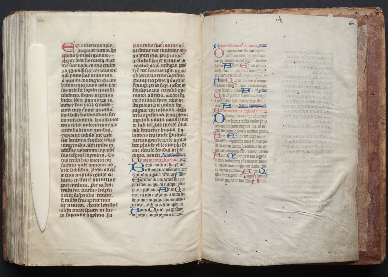 The Gotha Missal: Fol. 163v, text, ca. 1375. av Master of the Boqueteaux