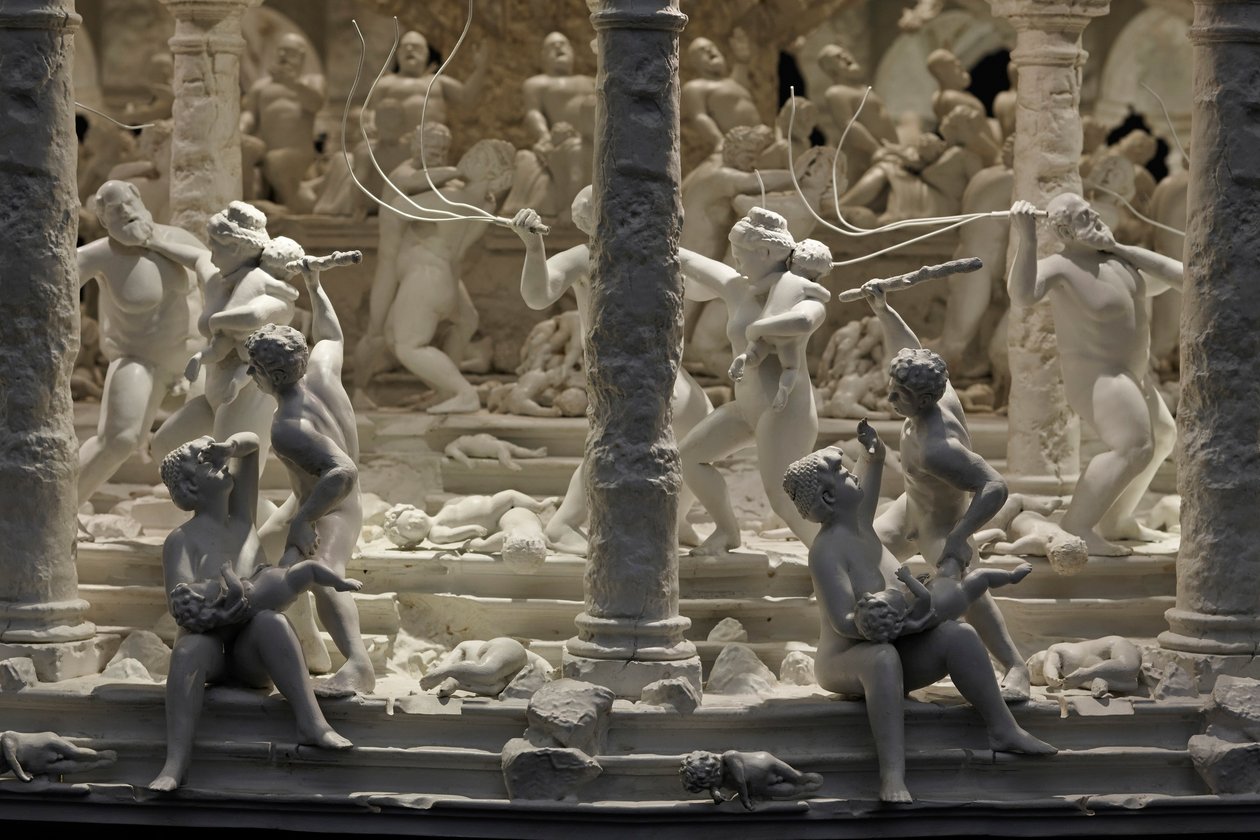 All Things Fall, 2014 (stål, aluminium, gips, harts, LED-lampor, motor) av Mat Collishaw