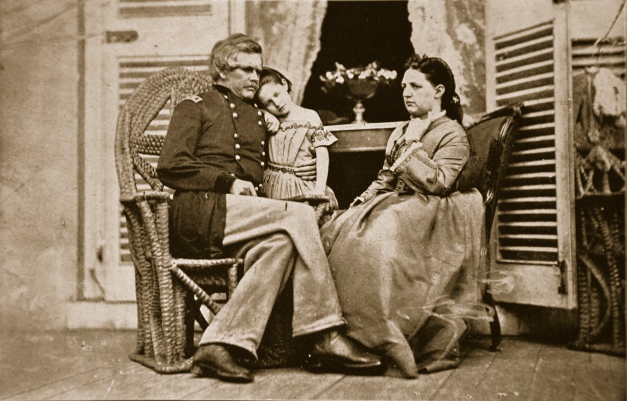 General E. O. C. Ord med hustru och dotter, 1861—65 av Mathew B. Brady