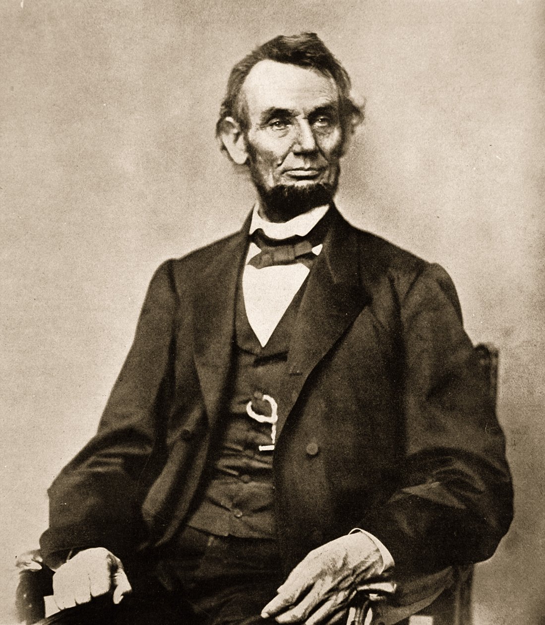 Porträtt av Abraham Lincoln, 1861-65 (sepiafoto) av Mathew B. Brady