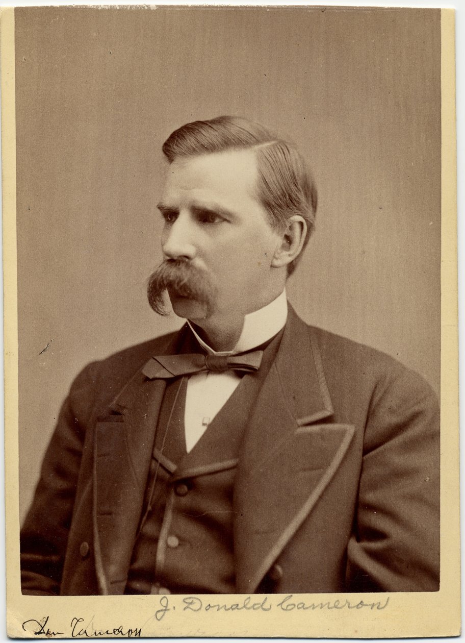 James Donald Cameron (1833-1918), amerikansk politiker, USA:s 32:a utrikesminister (albumfoto) av Mathew B. Brady