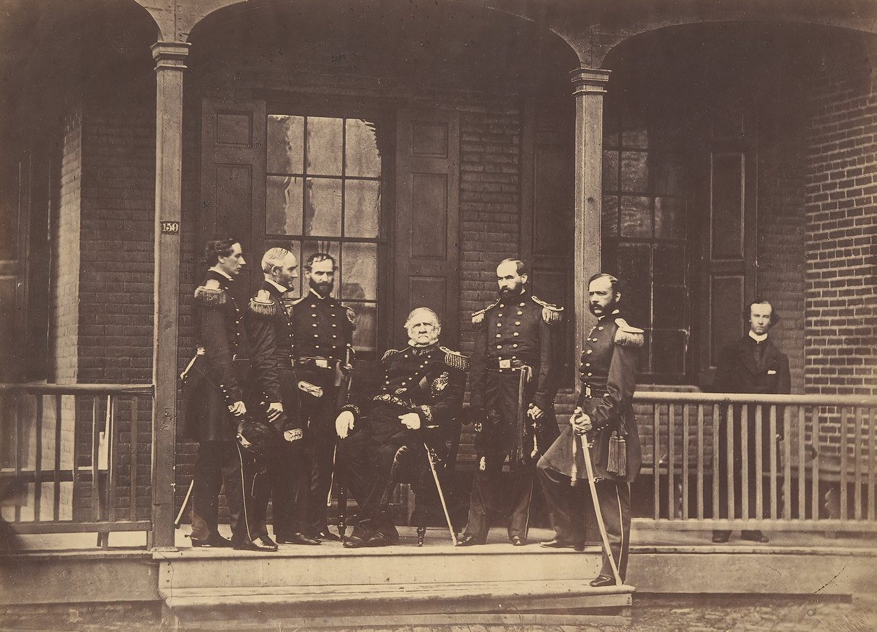 Generallöjtnant Scott, general-in-chief U.S. Army, & Staff, 6 september 1861. av Mathew Brady