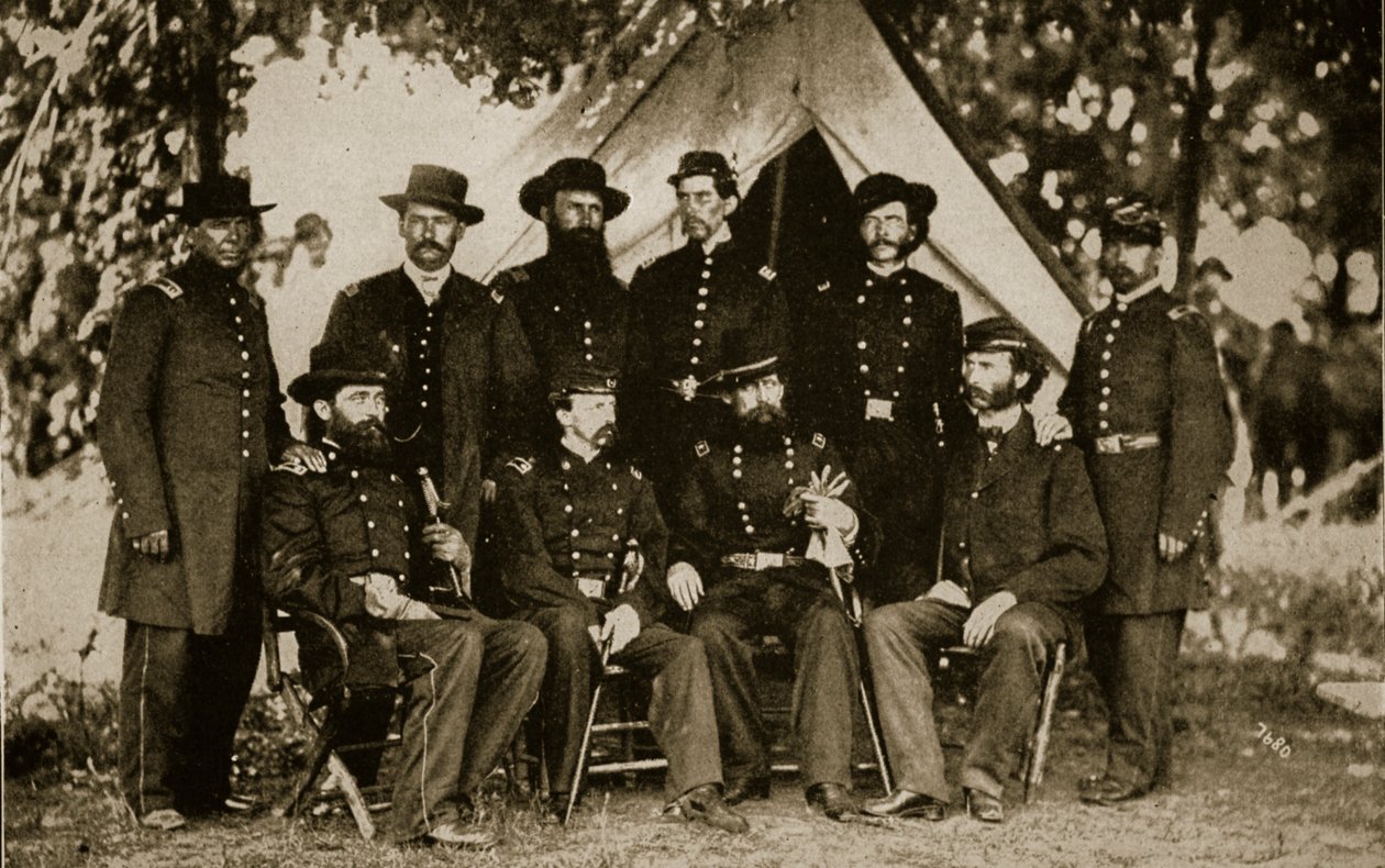 General Jefferson C. Davis och stab av Mathew and studio Brady