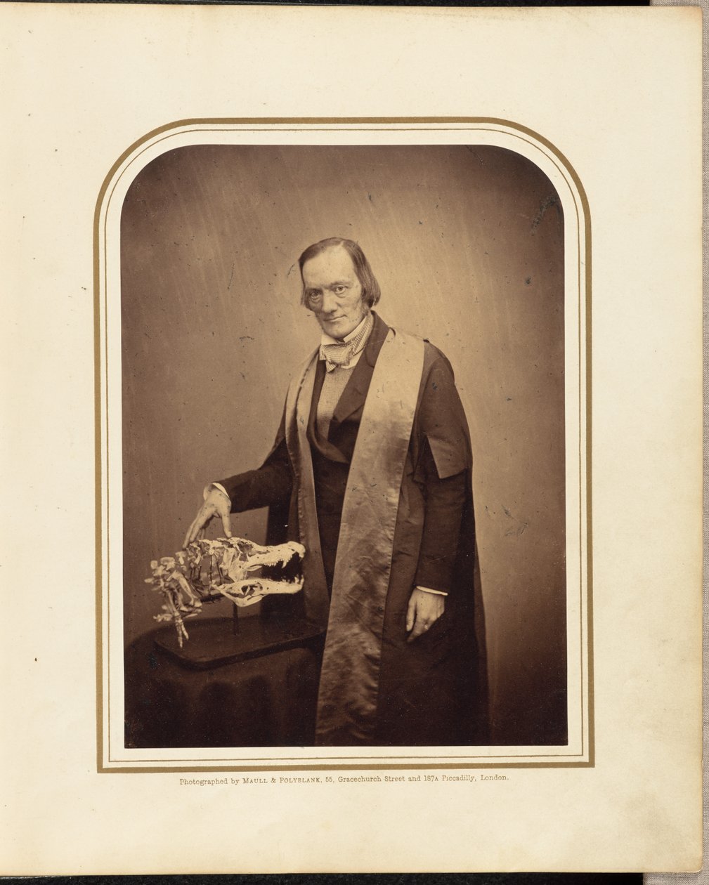 Professor Owen, F.R.S. av Maull and Polyblank
