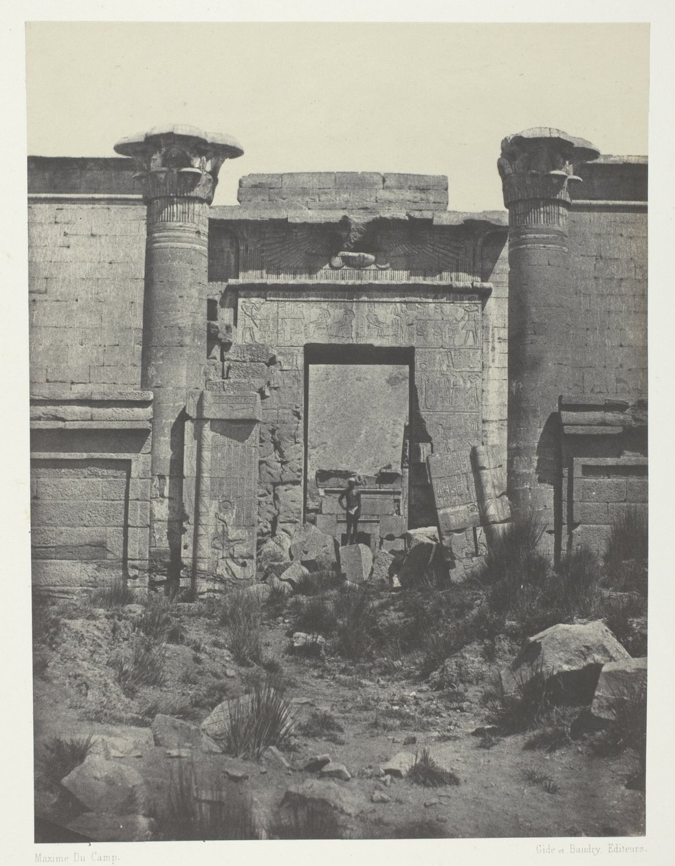 Medinet-Habou, Propylaea of ​​Thutmoseum; Thebe av Maxime Du Camp
