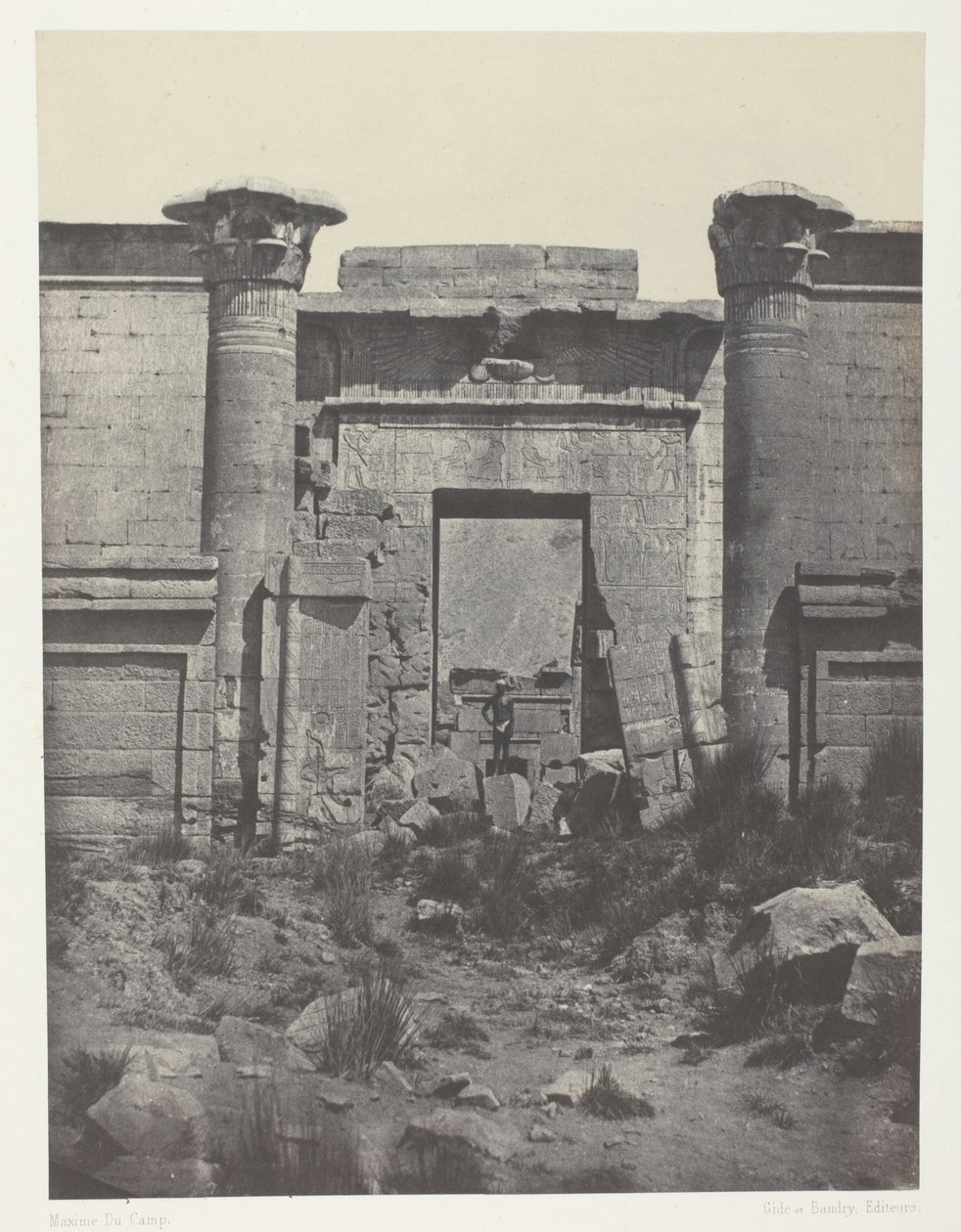 Medinet-Habou, Propylaea of ​​Thutmoseum; Thebe av Maxime Du Camp
