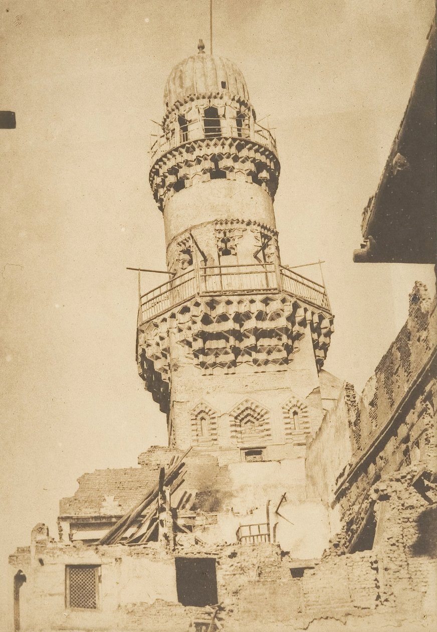 Lutande minareten i Bibarsmoskén, Kairo, december 1849-januari 1850. av Maxime Du Camp