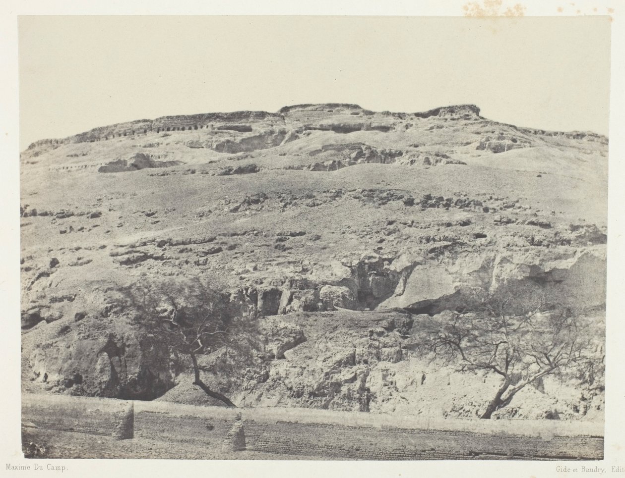 Nekropolen i antika Lykopolis, Övre Egypten, plansch 12 från albumet "Egypte, Nubie, Palestine et Syrie" (1852) av Maxime Du Camp