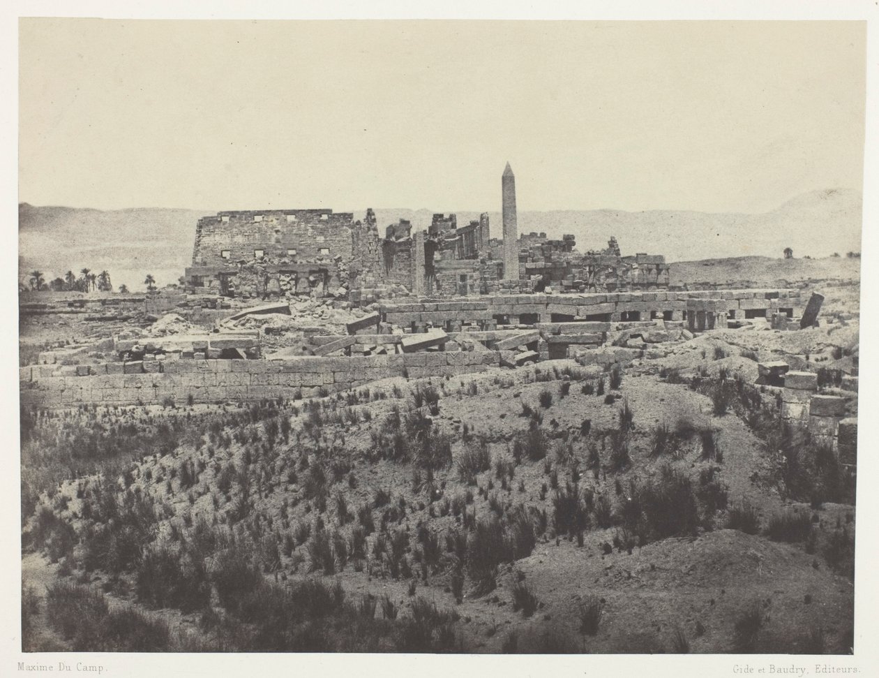 Palatset i Karnak, allmän vy över ruinerna, sedd från öster; Thebe, plansch 31 ur albumet "Egypten, Nubien, Palestina och Syrien" (1852) av Maxime Du Camp