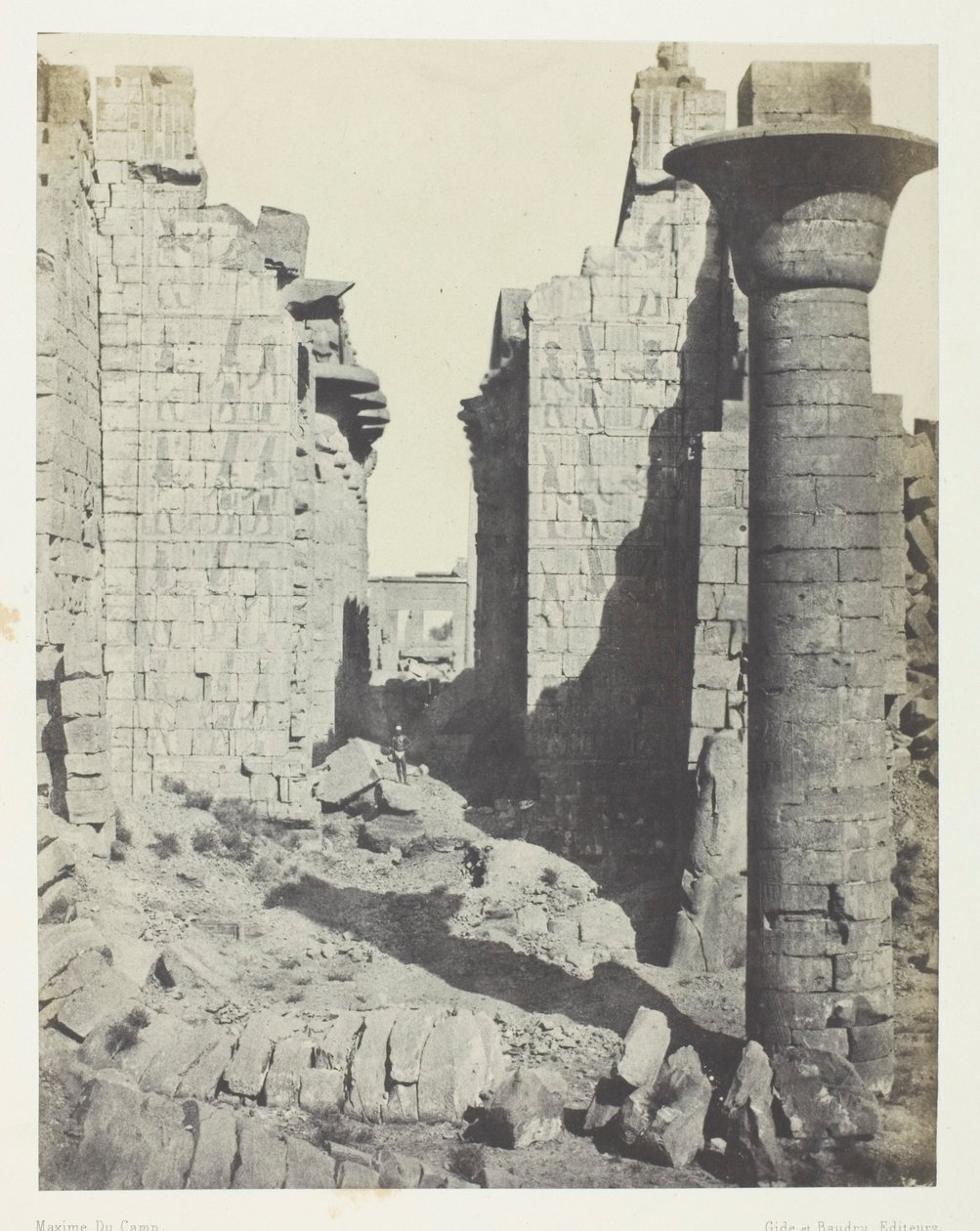 Karnak Palace, Bubastiternas domstol och huvudingången till Hypostyle Hall; Thebe av Maxime Du Camp