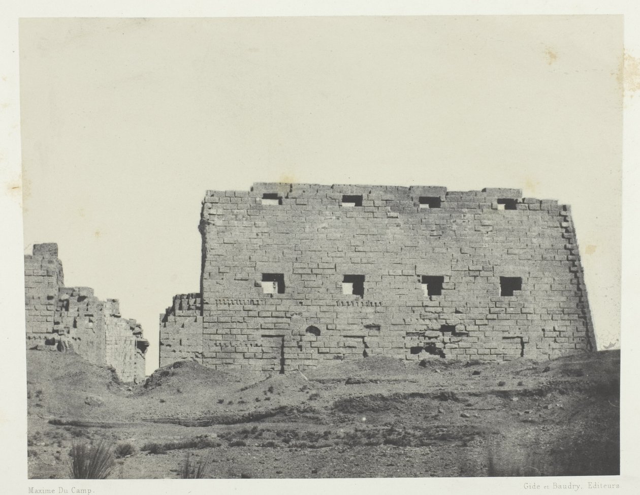 Karnak Palace, stora Pylones i sydvästra; Thebe av Maxime Du Camp