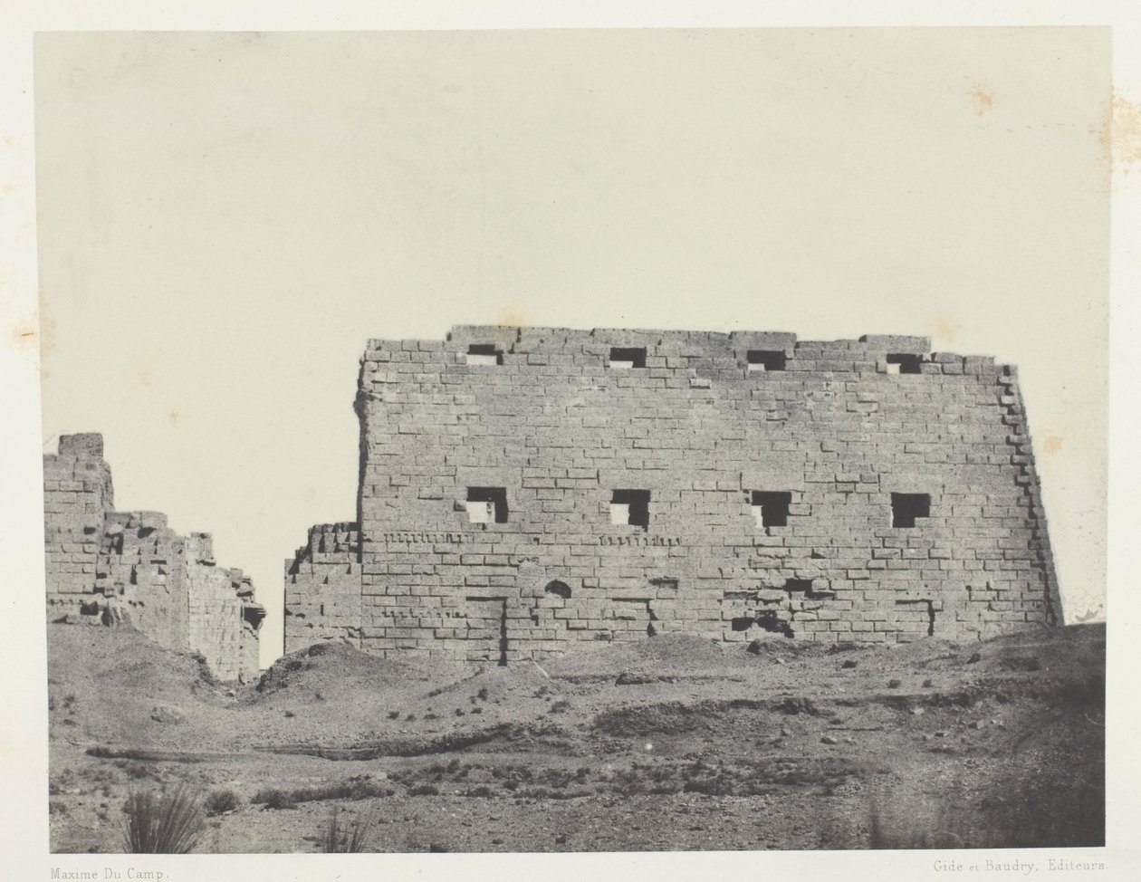 Karnak Palace, stora Pylones i sydvästra; Thebe av Maxime Du Camp