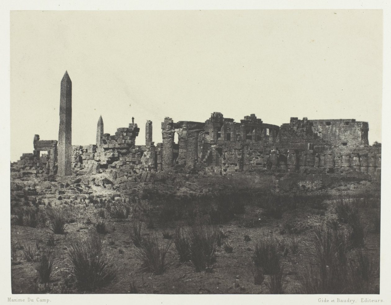 Karnak Palace, allmän utsikt över ruinerna, taget från norr; Thebe av Maxime Du Camp