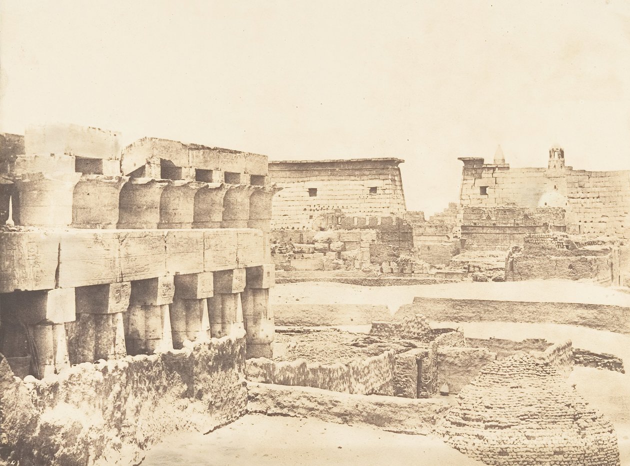Palace and Village of Luxor, tagna från söder, Thebe, 1849-50. av Maxime Du Camp