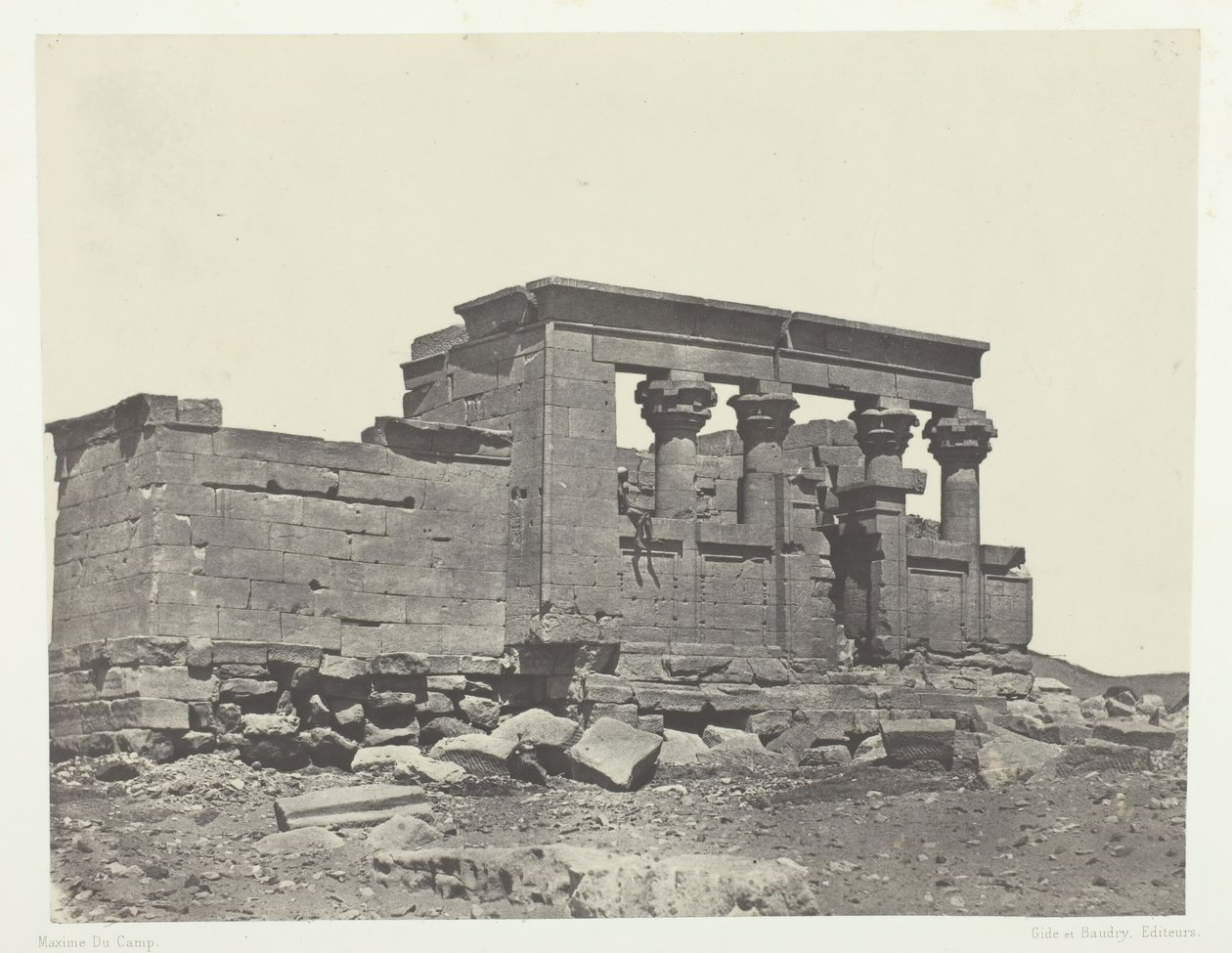 Temple of Débôd, Parembole från Antonine Route, Nubia, 184951, tryckt 1852. av Maxime Du Camp