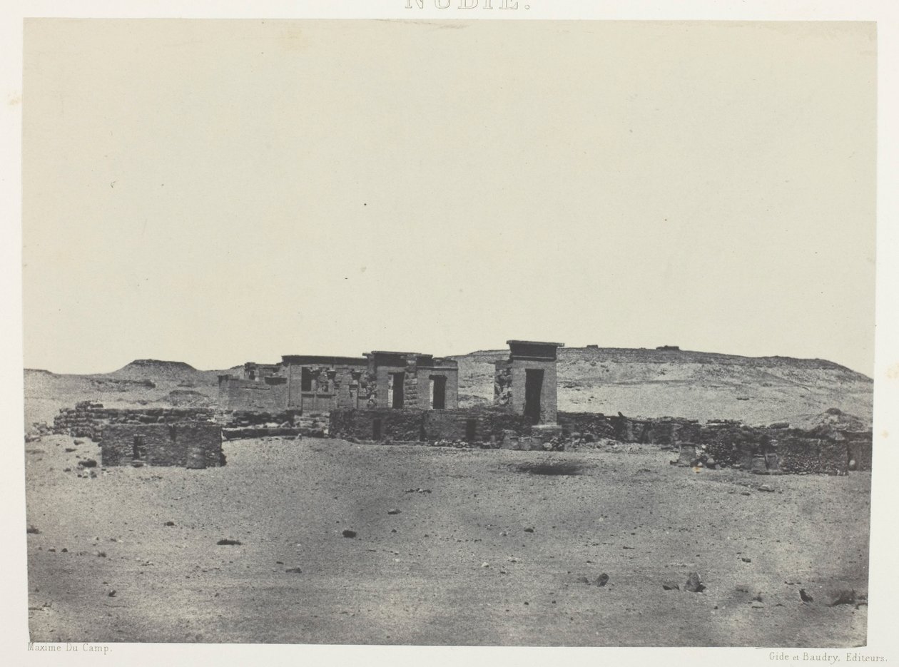 Temple and Village of Débôd, Parembole de l
