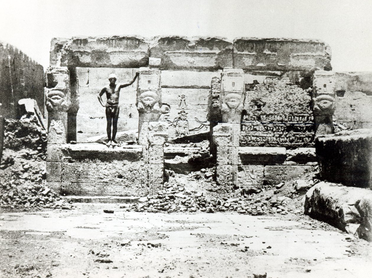 Hathors tempel i Dendarah, 28 maj 1850 av Maxime Du Camp