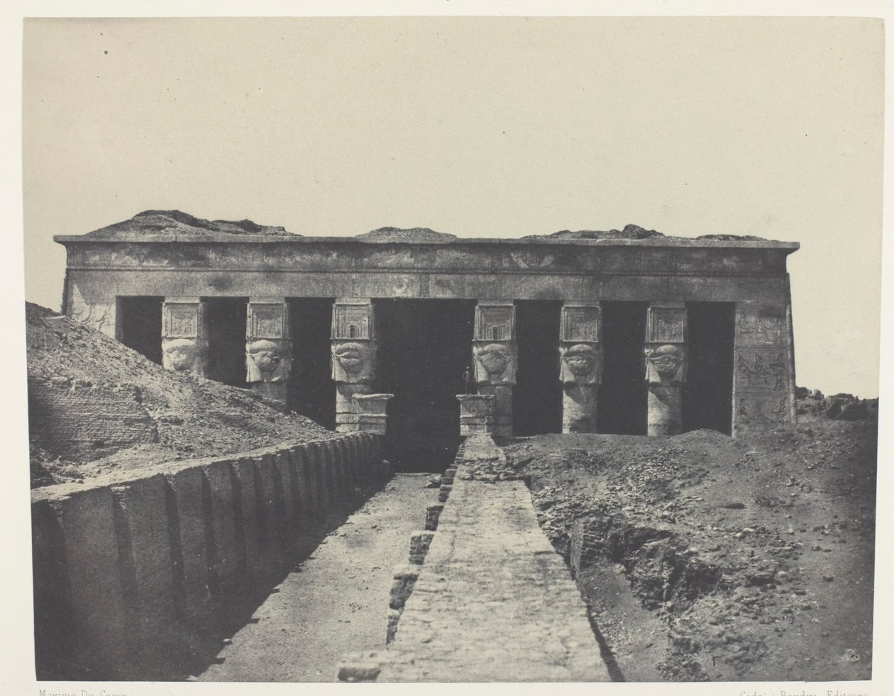 Allmän vy, Denderas stora tempel (Teutyres), övre Egypten av Maxime Du Camp