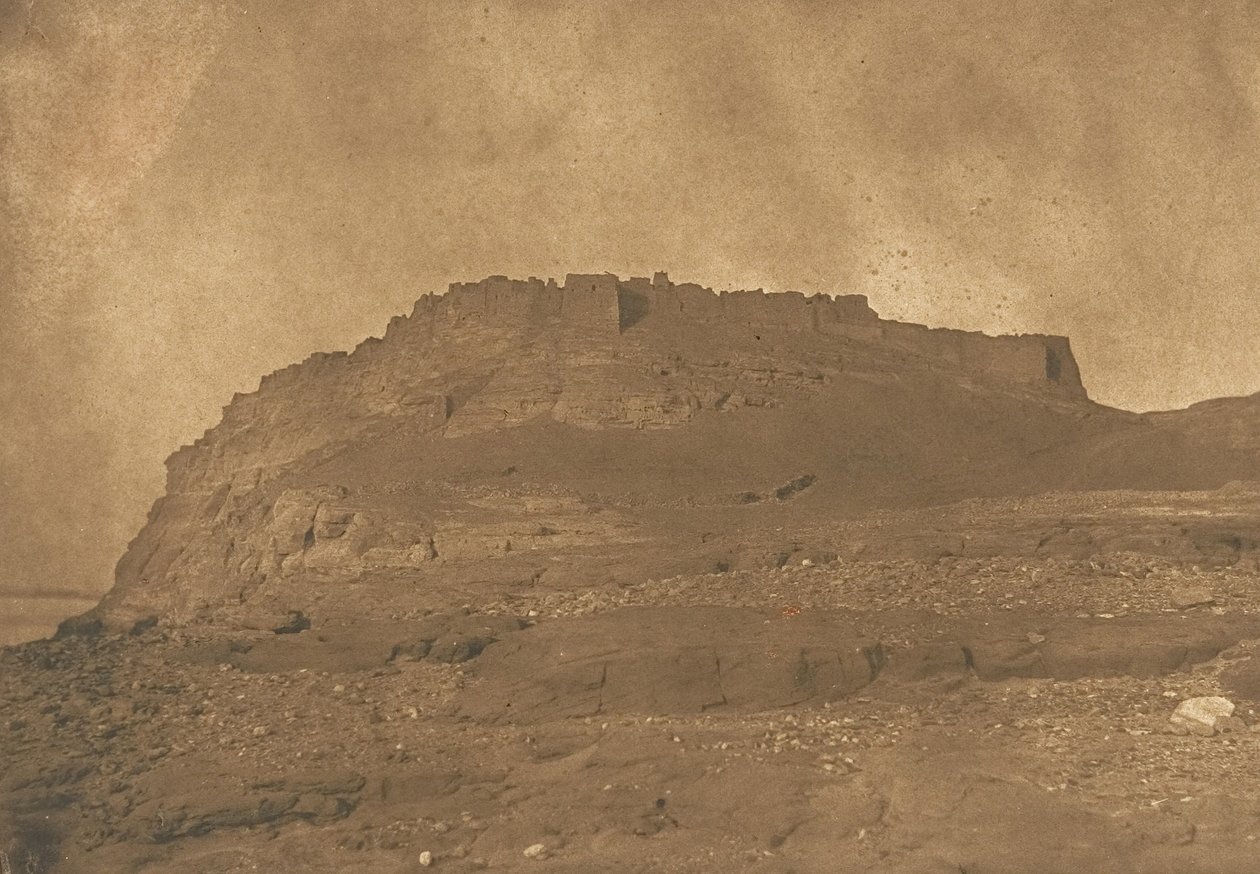 Utsikt över fästningen Ibry, 31 mars 1850. av Maxime Du Camp