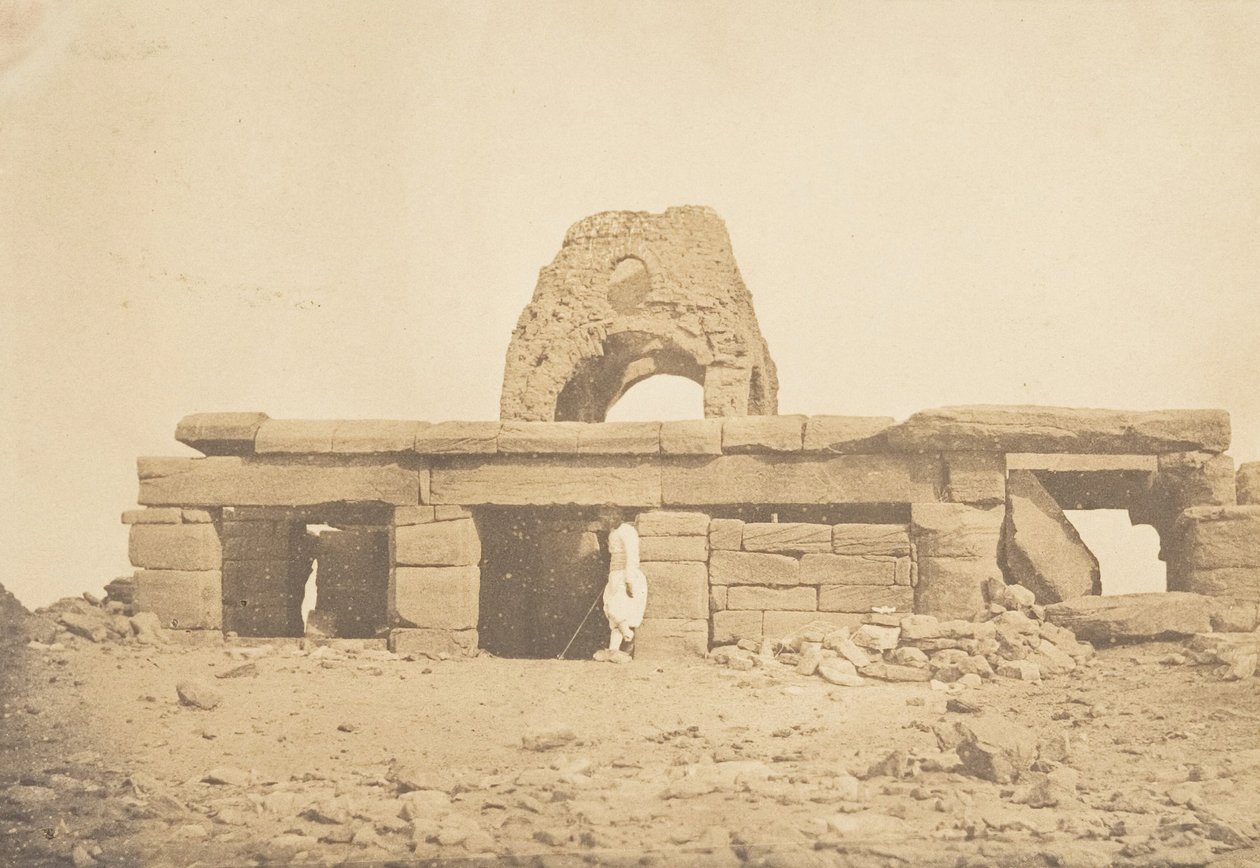 Utsikt över Amadatemplet - Ruinerad kupol av en koptisk kyrka, 2 april 1850. av Maxime Du Camp