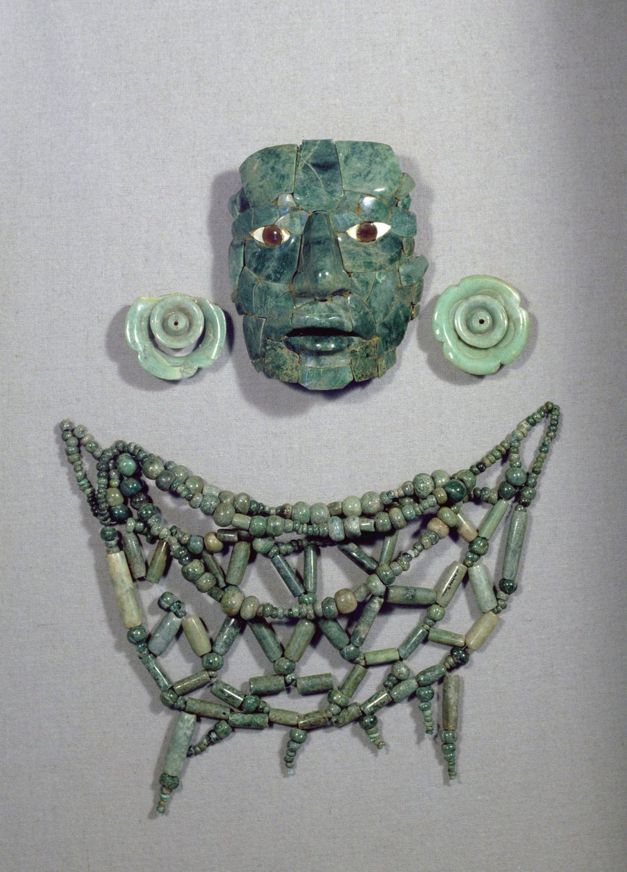 Calakmul begravningsmask med krage och örhängen, Yucatanhalvön, Mexiko Late Classic Period (600-900 AD) (jade) av Mayan