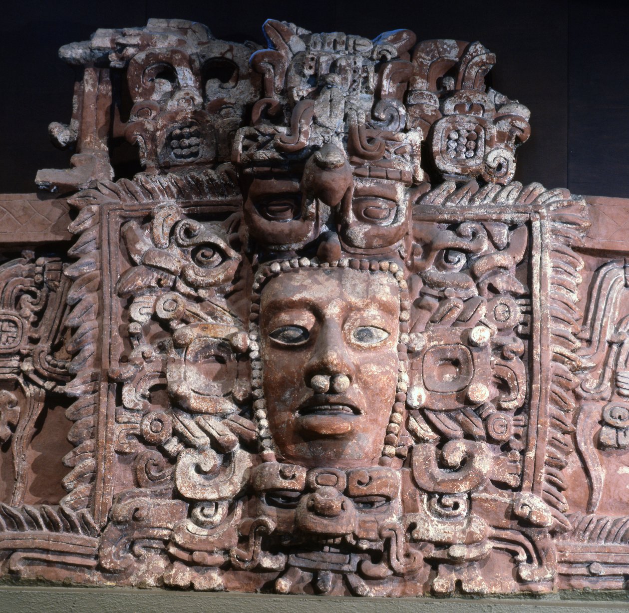 Mascaron, från Campeche State, Mexiko, tidig klassisk period (stuckatur) av Mayan
