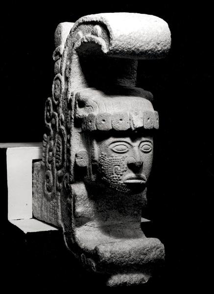 Drottningen av Uxmal, tempelristning, 987-1185 (sandsten) av Mayan