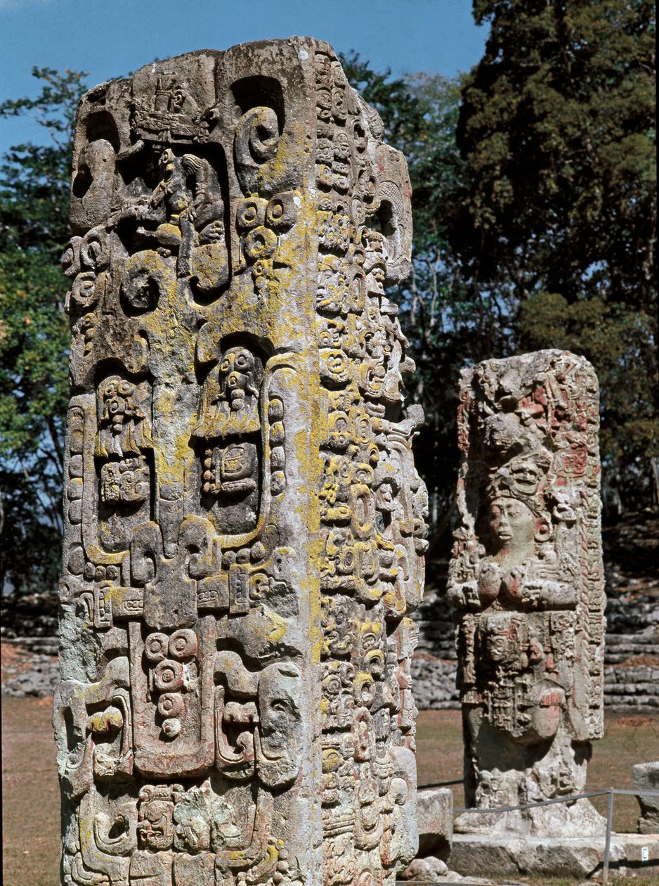 Stele A och C, Plaza of Ceremonies, 731 AD av Mayan