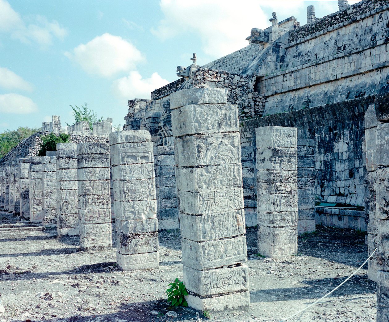 Pre-columbiansk civilisation: utsikt över platsen för Chichen Itza i Yucatan-regionen. Mayacivilisation, klassisk period och Maya renässans, 750-1200 e.Kr. Mexiko av Mayan Mayan