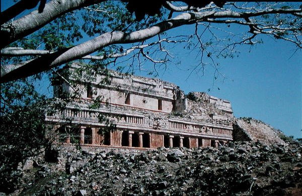 Utsikt över det stora palatset (foto) av Mayan Mayan
