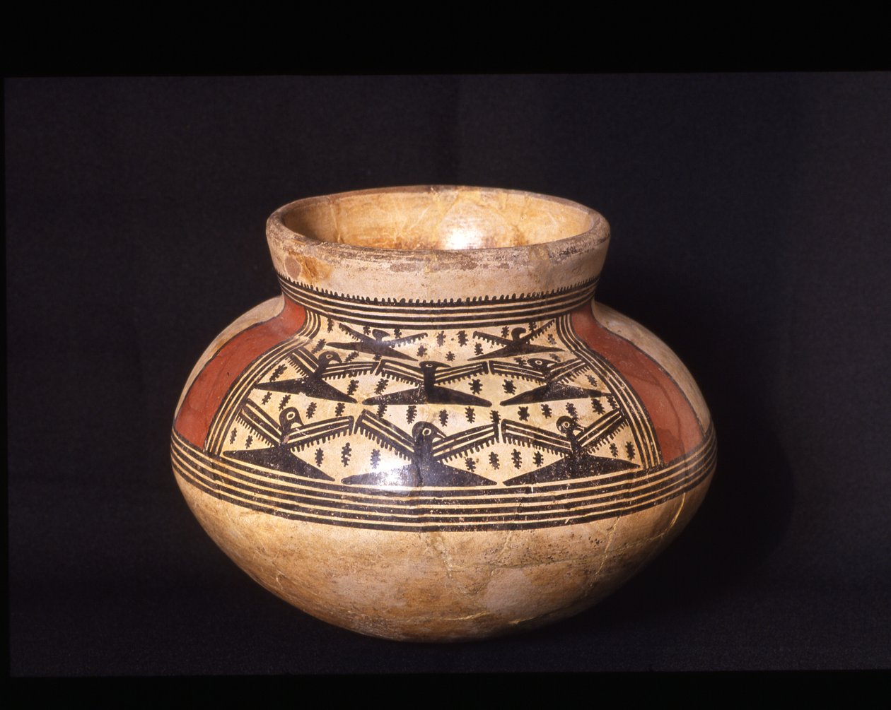 Begravningsvas med kort hals, Tonosi - El Indio phase, 300-500 AD (keramik) av Mesoamerican