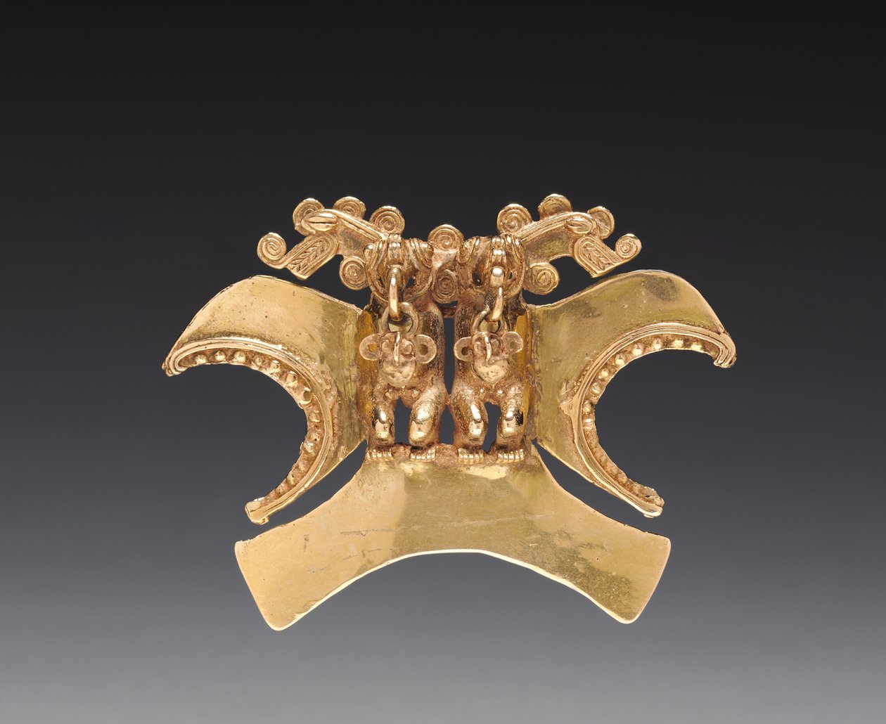 Dubbelt fågelhuvud, figurhänge, ca. 1000-1500 (gjutet och hamrat guld) av Mesoamerican Mesoamerican