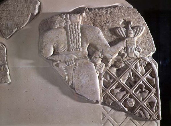 Stela of the Vultures, tillägnad av Eannatum, prins av delstaten Lagash, för att fira hans seger över staden Umma, från Telloh, antika Girsu (recto) tidig dynastiska period c.2450 f.Kr. av Mesopotamian