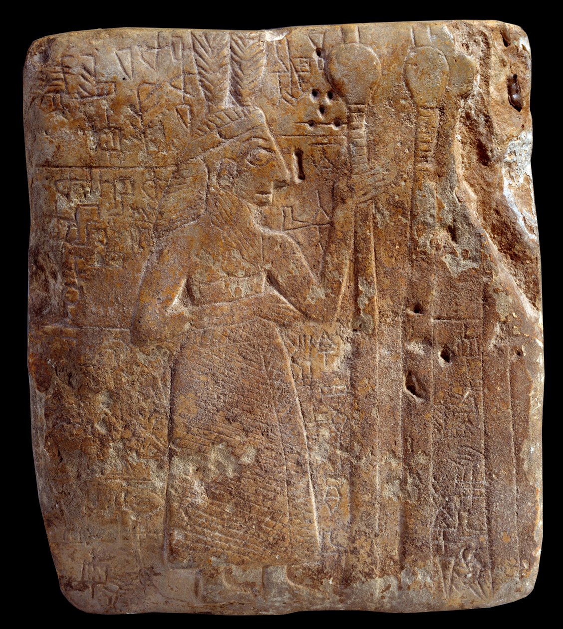 Mesopotamien. Art Sumer: karaktär med fjädrar (cirka 2700 f.Kr.) stello antika girsou arkaiska sumeriska perioden - kalksten. Paris, Louvren av Mesopotamian Mesopotamian