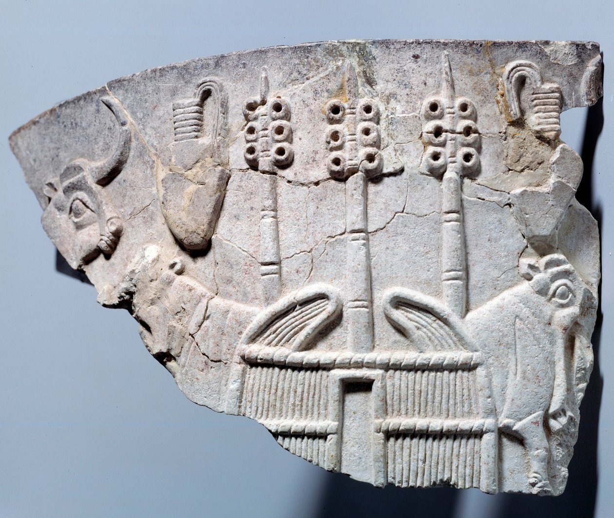 Mesopotamien: relief stallscen på ett fragment av vas snidad i stil med Uruk. Region Sumer. 3300 f.Kr. Paris, Louvren av Mesopotamian School