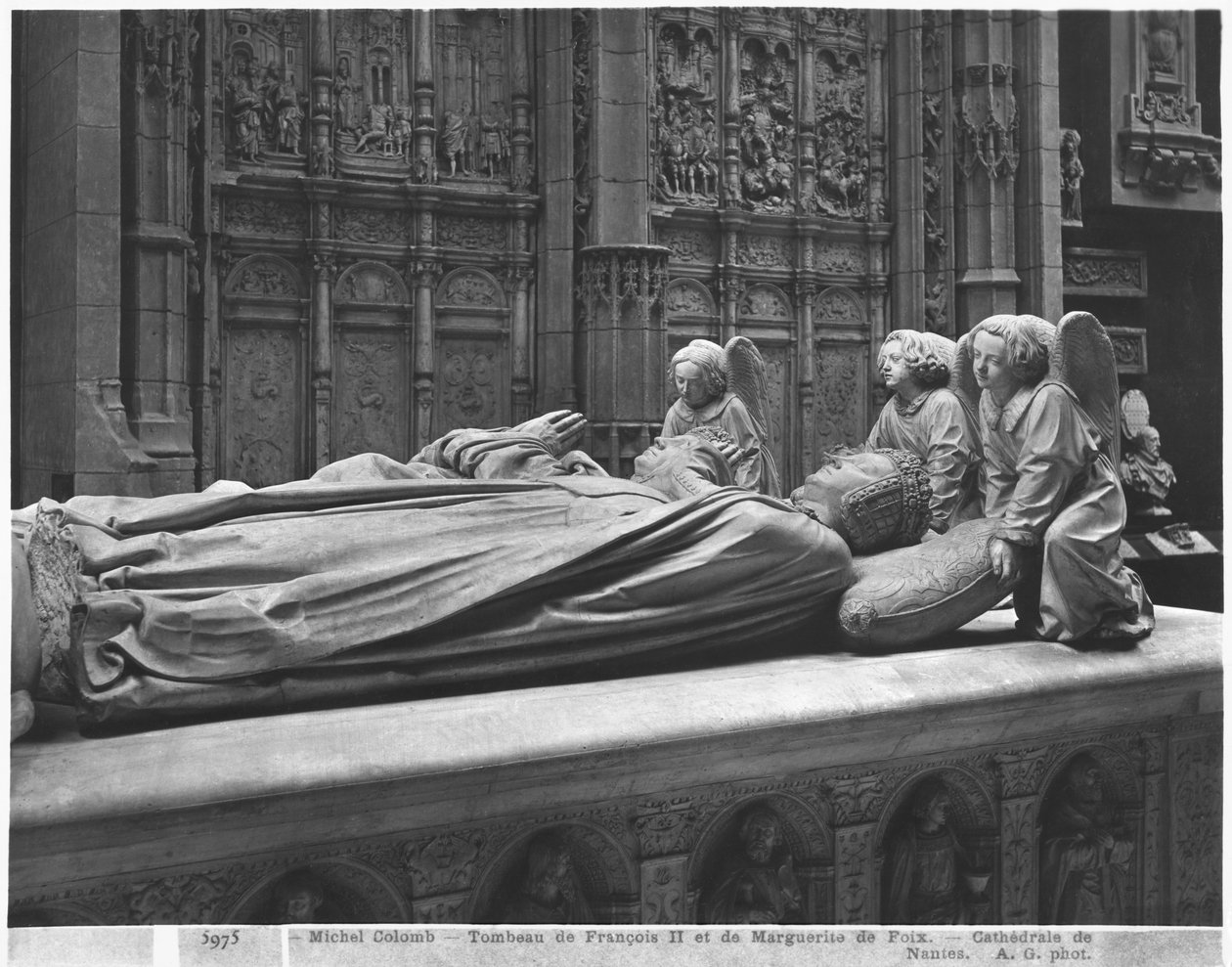 Nantes, St. Peter och St. Paul-katedralen, Frans II:s grav, hertigen av Bretagne och Marguerite av Foix, 1502-07 (gips av marmor) (detalj) av Michel Colombe