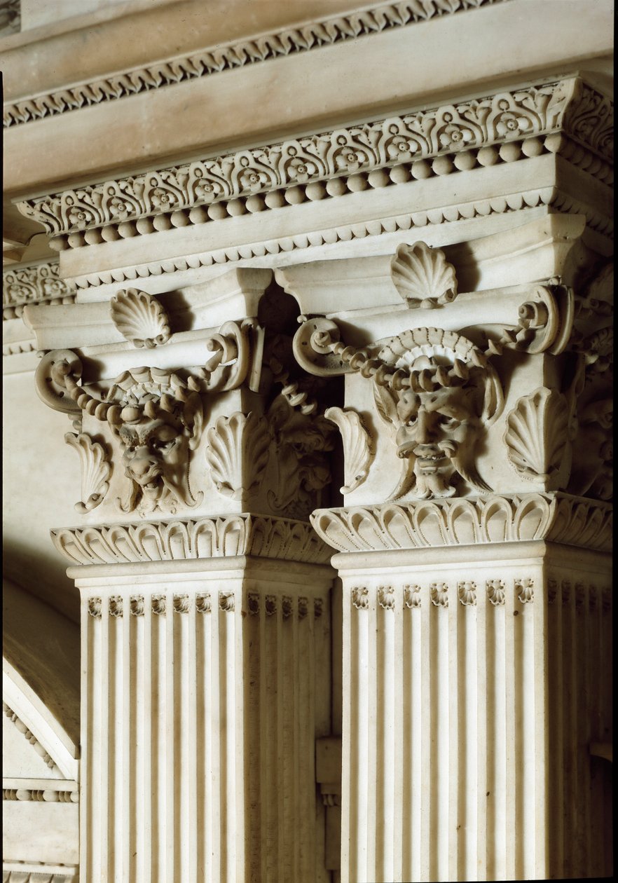 Allegori om dag og nat: detaljer om søjler og kapitæler. Giuliano de Medicis mausoleum. Marmor skulpturer av Michelangelo Buonarroti